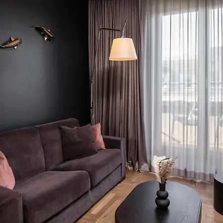 Hotel Amano Rooms & Apartments-3